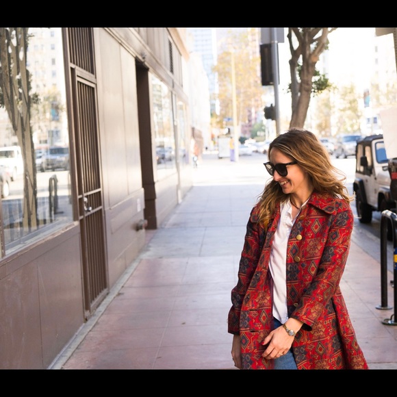 Meet your Posher, Jennifer - Picture 1 of 1